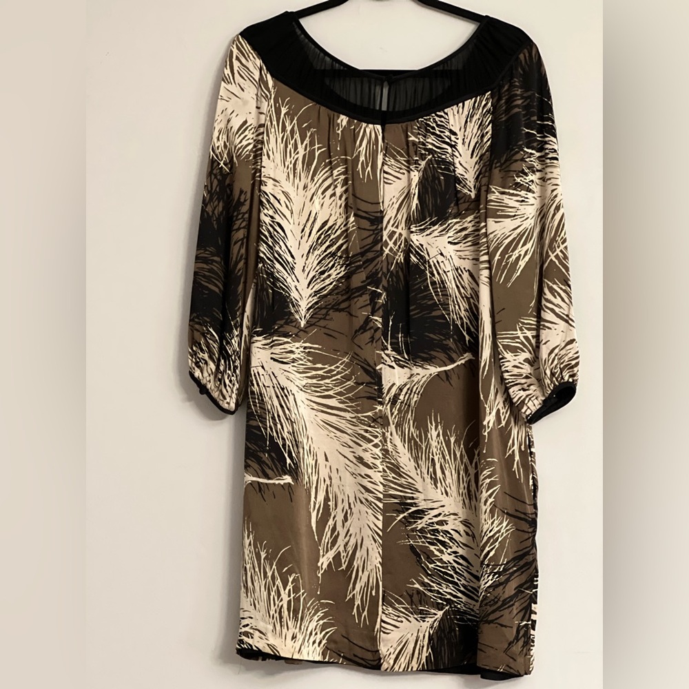 Maggy London Elegant Silk Dress - Picture 2 of 3
